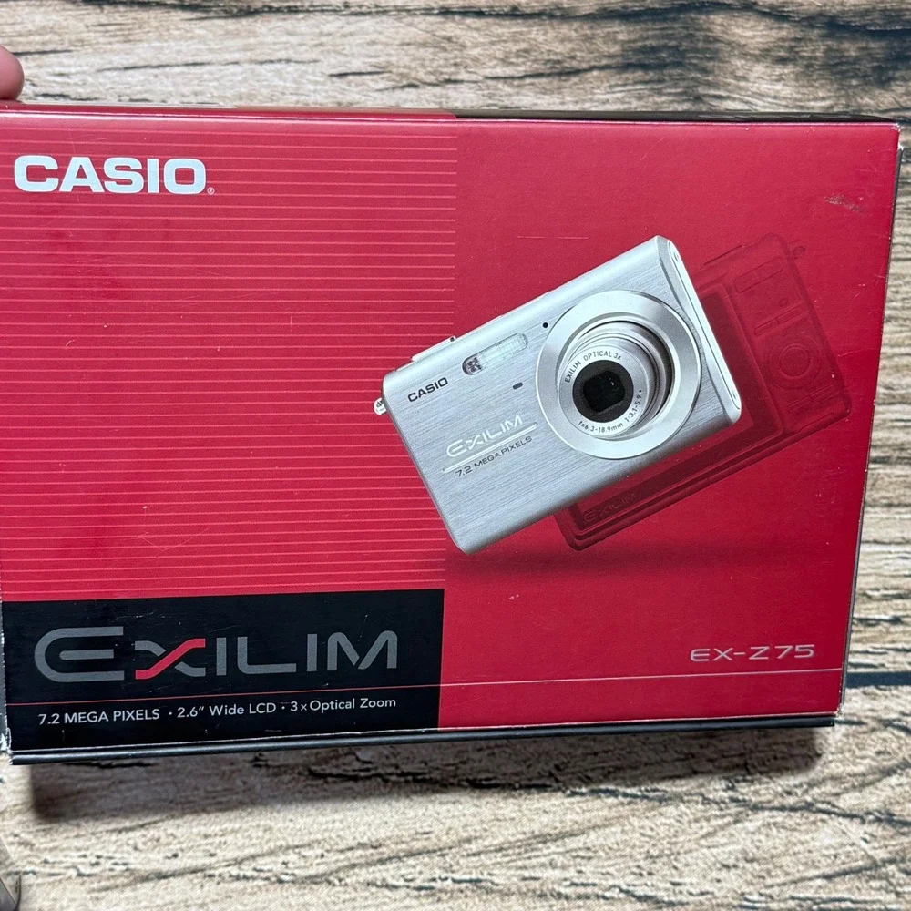 Casio Exilim EX-Z75 Digital Camera Unisex Blue Y2K Vintage 7.2MP Point Shoot